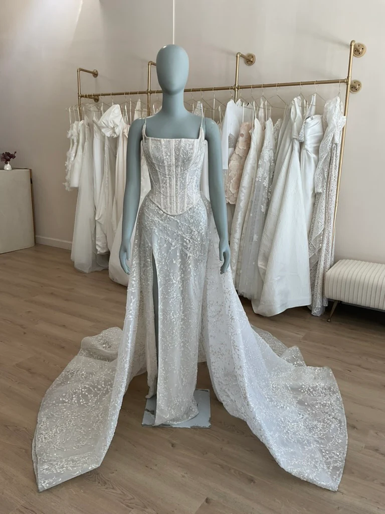 Kim Kassas - Elizabeth (8) - Image 2