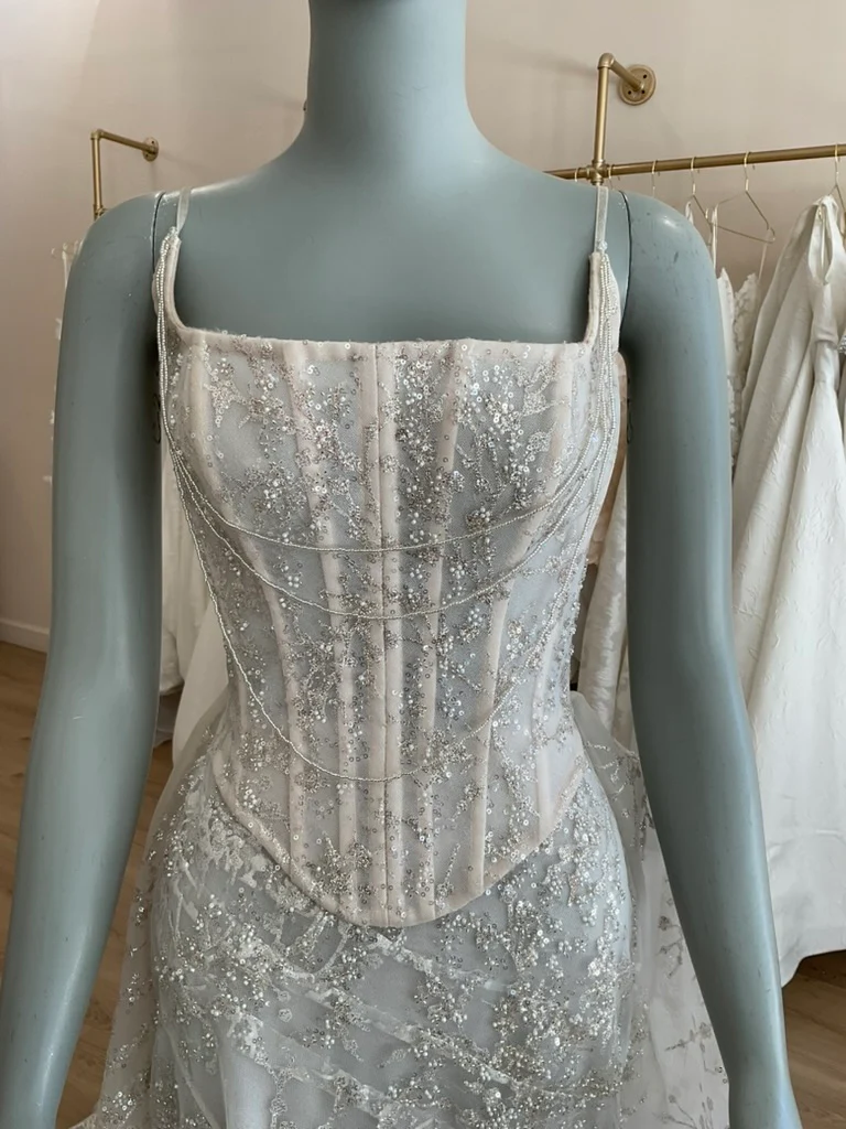 Kim Kassas - Elizabeth (8) - Image 3