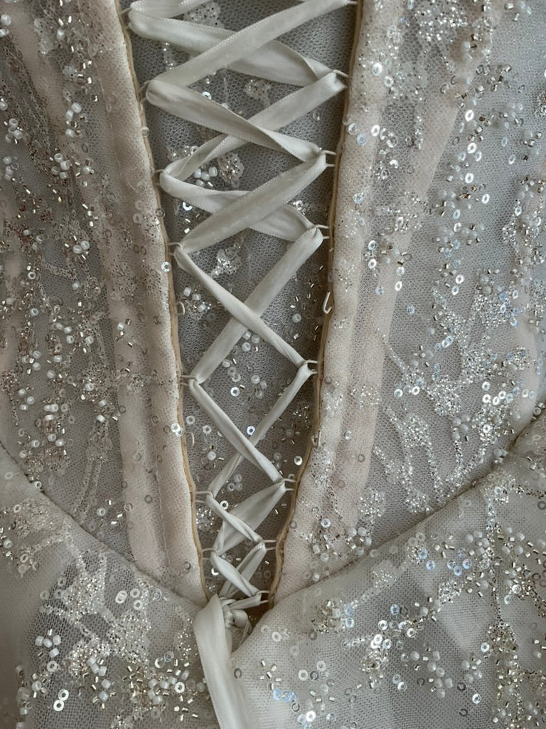 Kim Kassas - Elizabeth (8) - Image 9