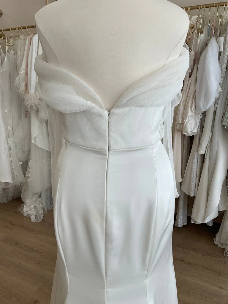 Aesling - Bardi Satin w/ Sleeves (22) - Image 8