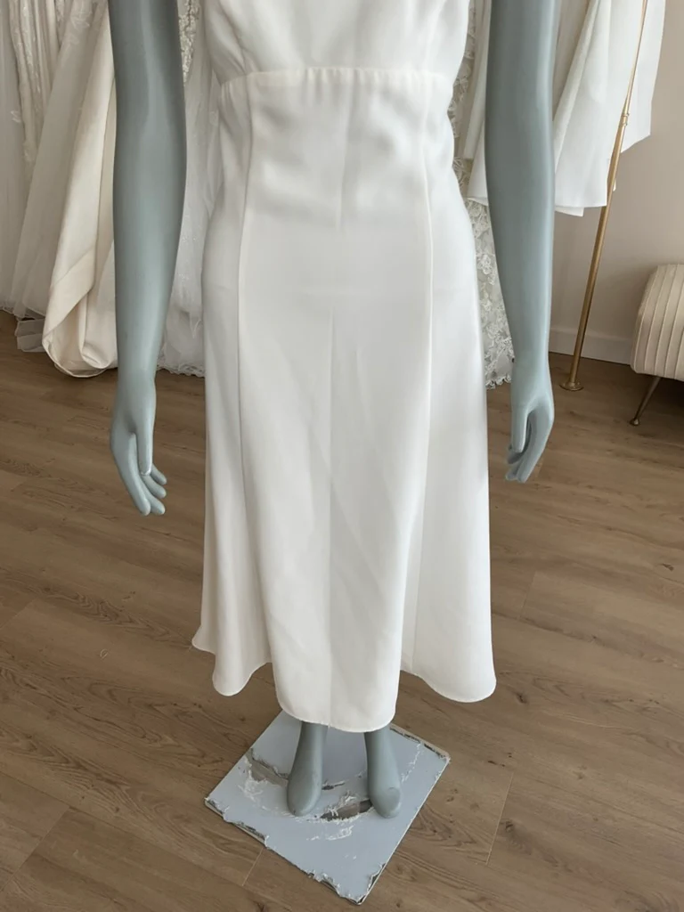 Amsale - LW135(8) - Image 4