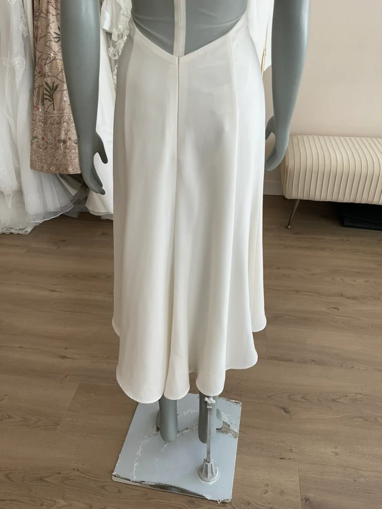 Amsale - LW135(8) - Image 7