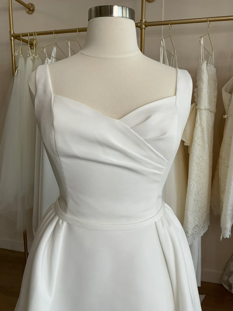 Amsale - LW250 (16) - Image 3