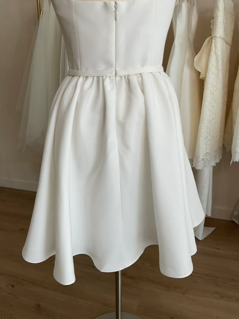 Amsale - LW250 (16) - Image 9