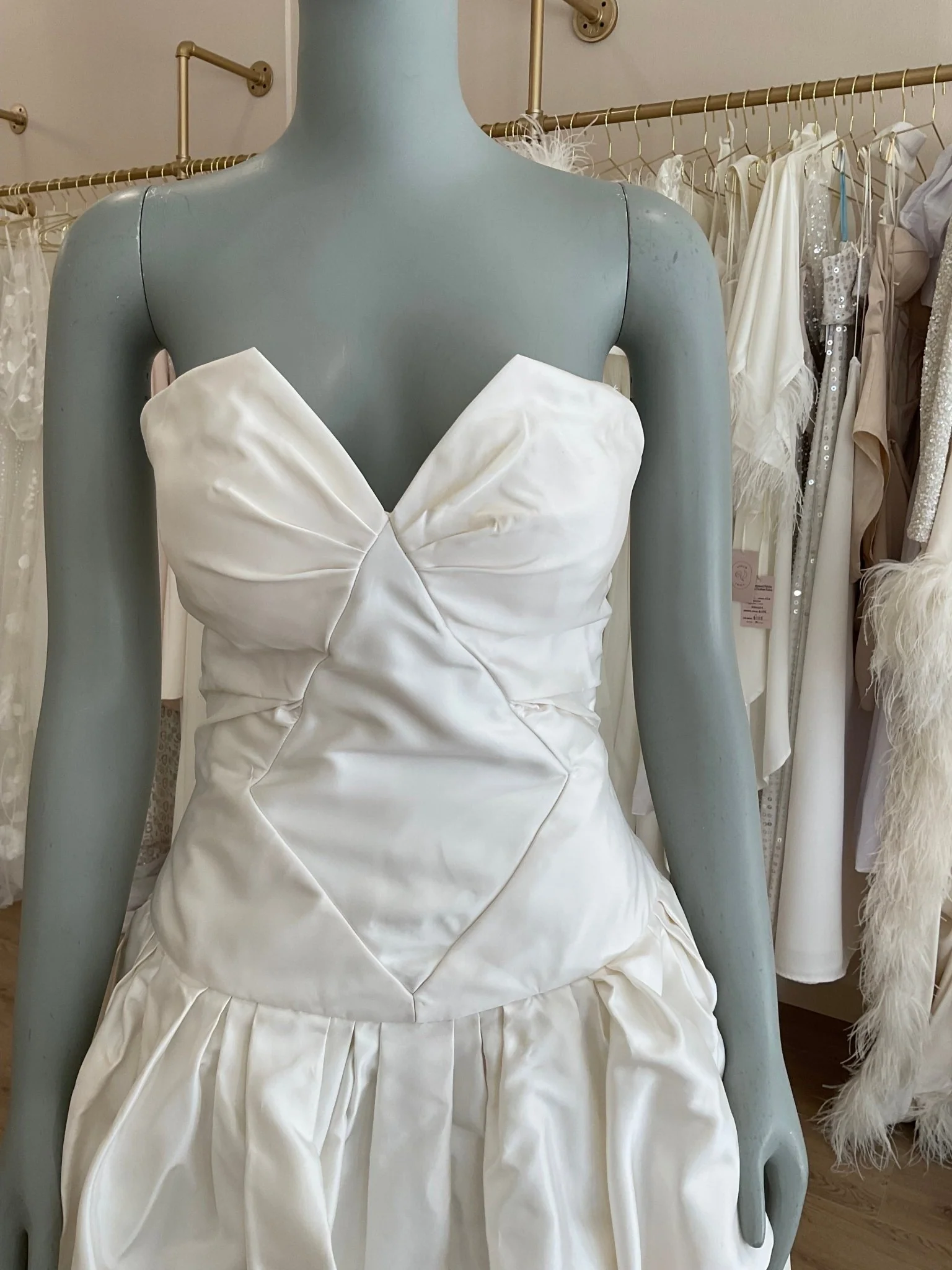 Anna Maier- Short Satin Mini (2) - Image 3