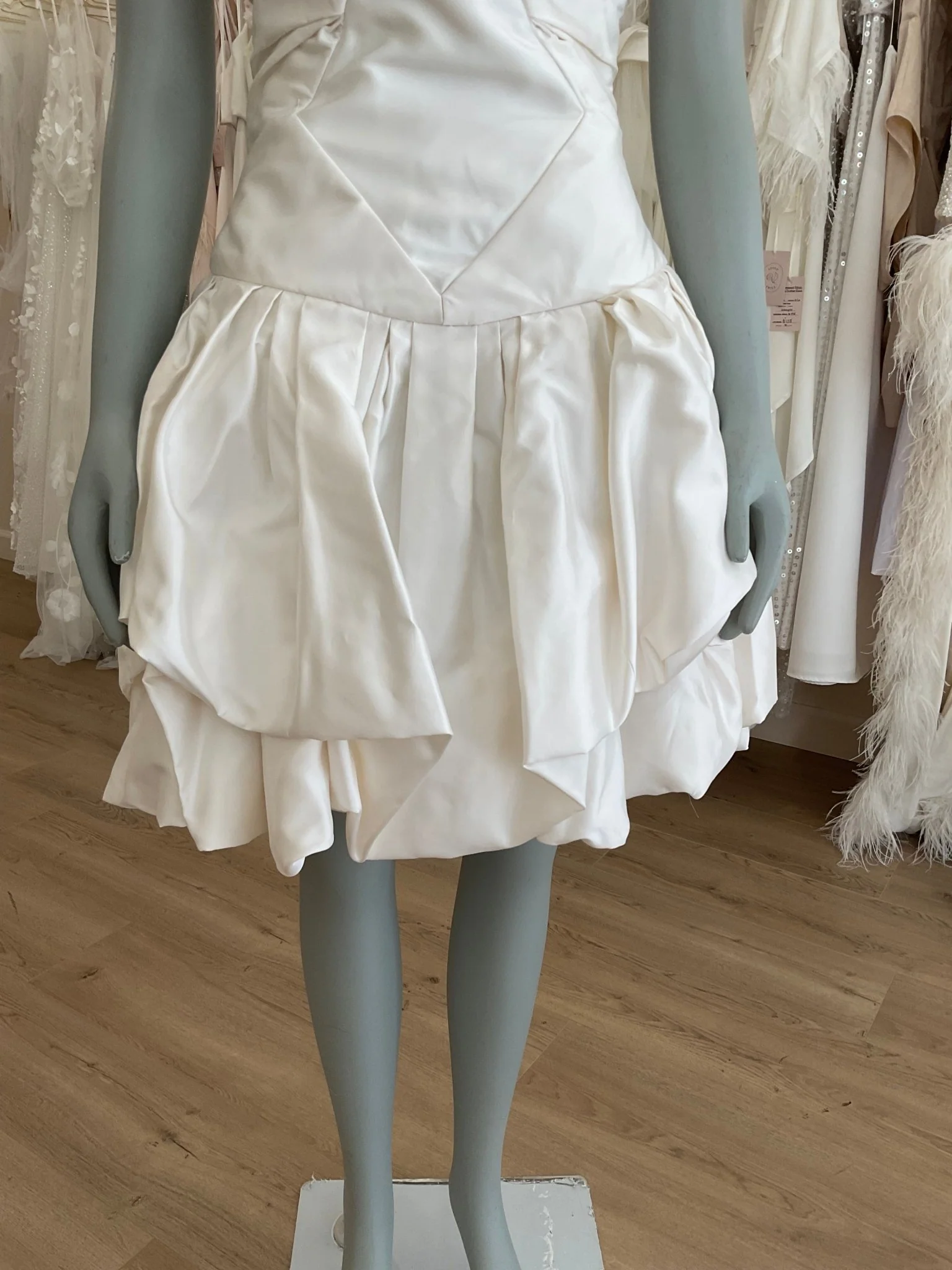 Anna Maier- Short Satin Mini (2) - Image 4