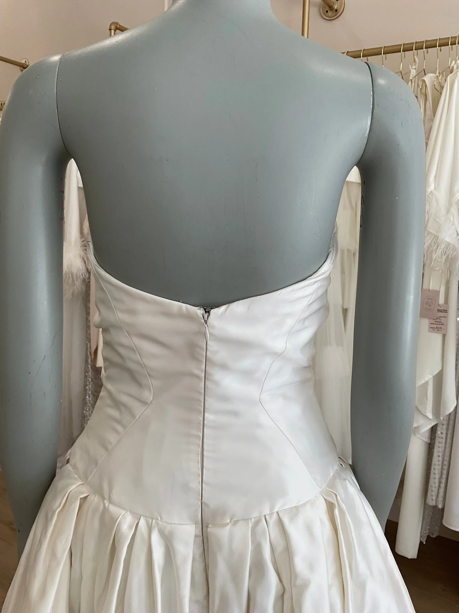 Anna Maier- Short Satin Mini (2) - Image 7