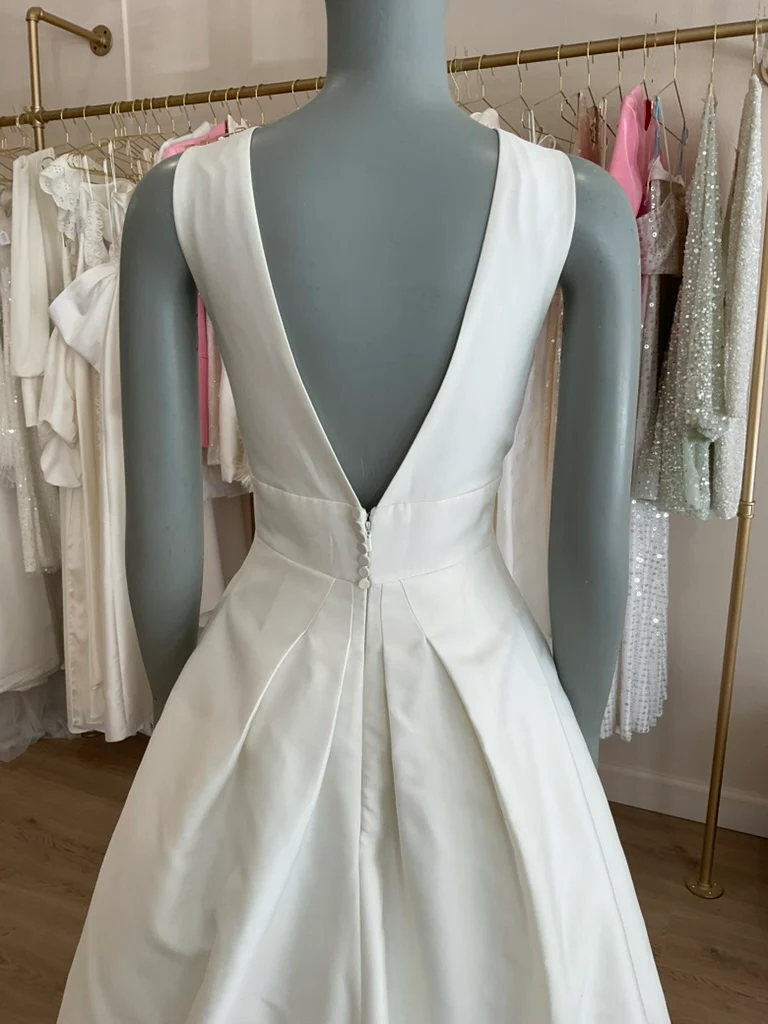 Carolina Herrera - Mason (10) - Image 14