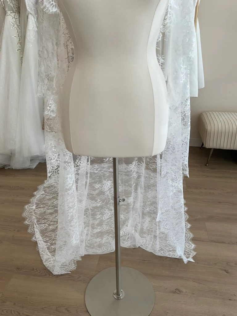 Chantilly Veil - Image 3