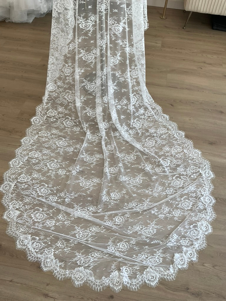Chantilly Veil - Image 6
