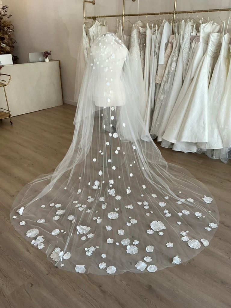 Jila Atelier - Floral Veil - Image 5