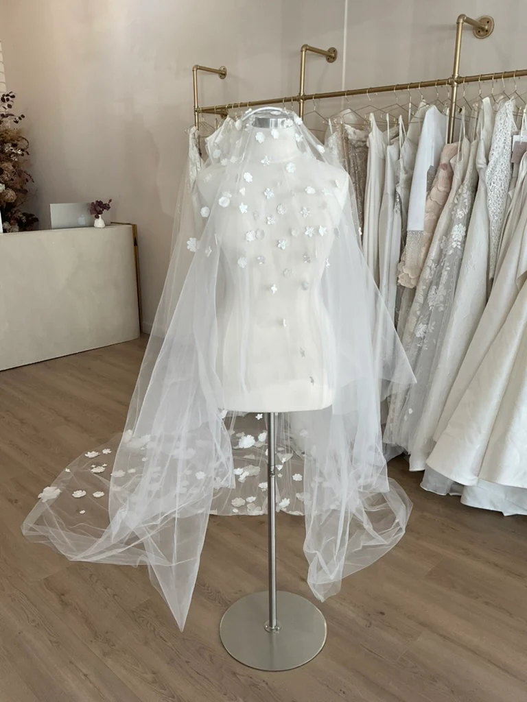 Jila Atelier - Floral Veil - Image 9