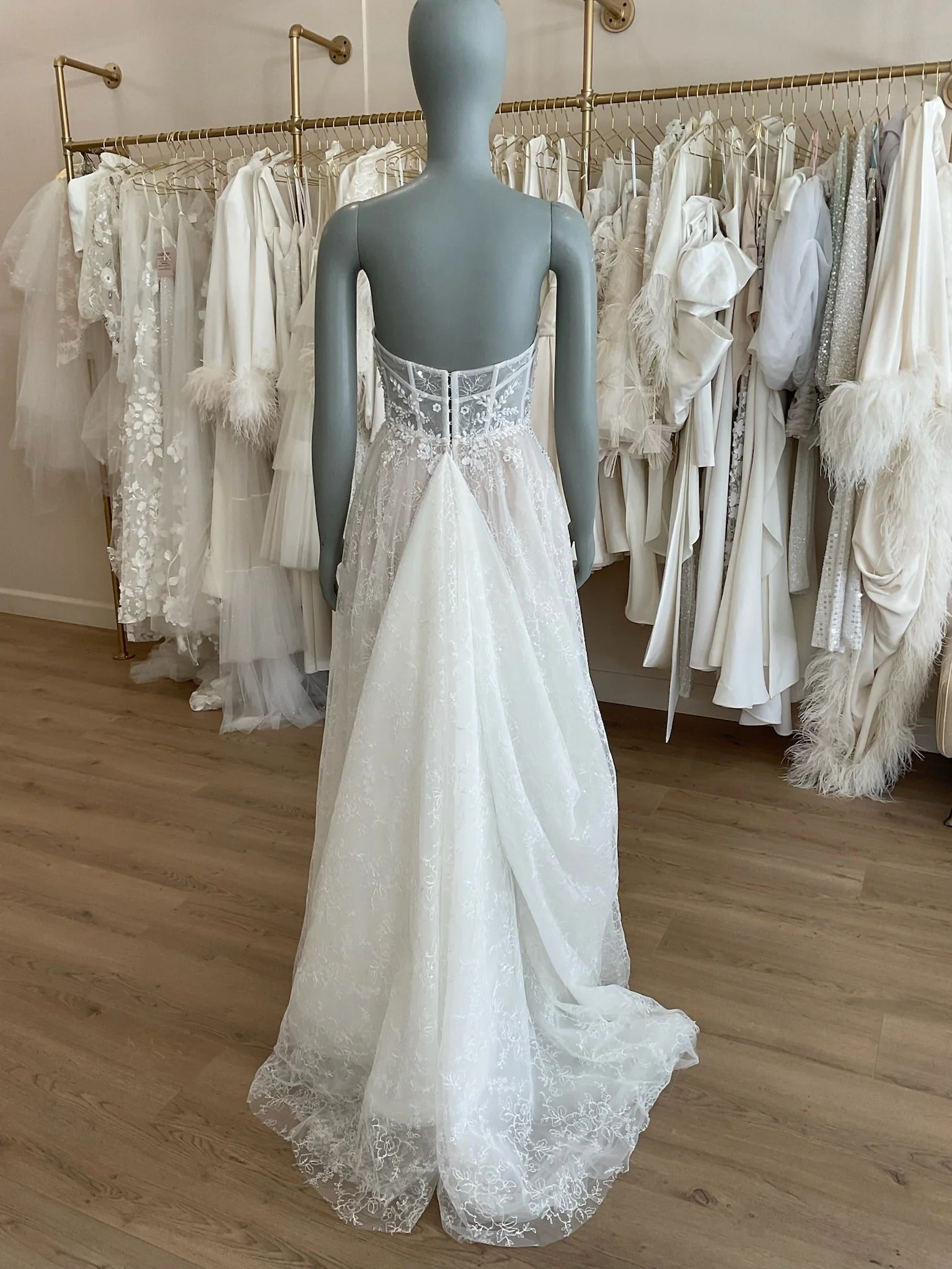 Liz Martinez - Aria (0) - Image 7
