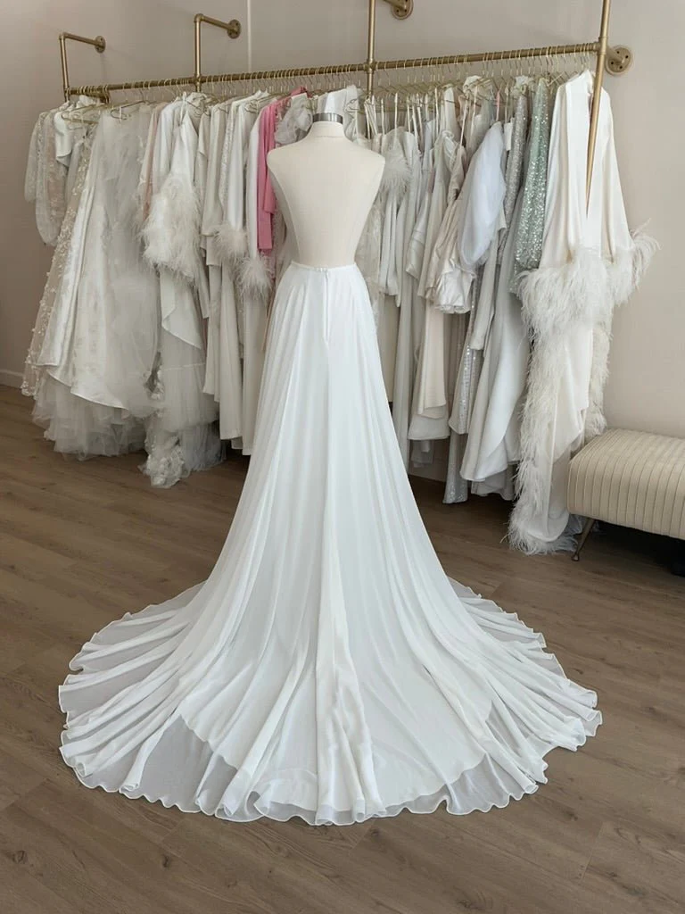 Louvienne - Sandy Overskirt (10) - Image 5