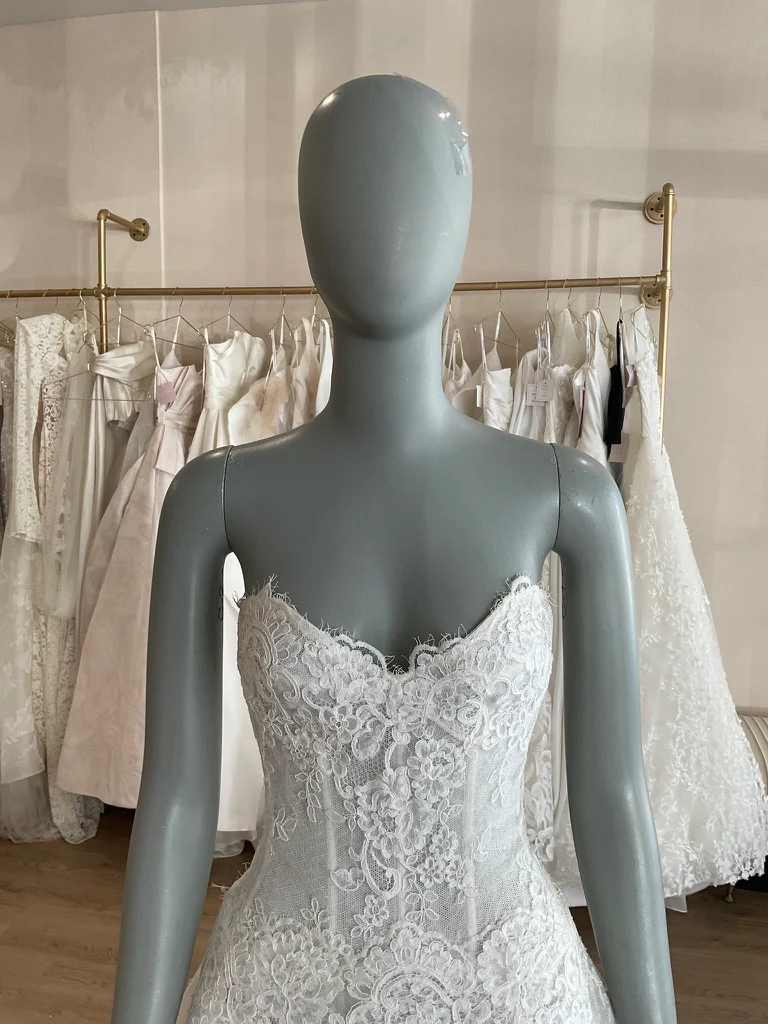 Monique Lhuillier - Fleur de Lis w/ jacket (8) - Image 3