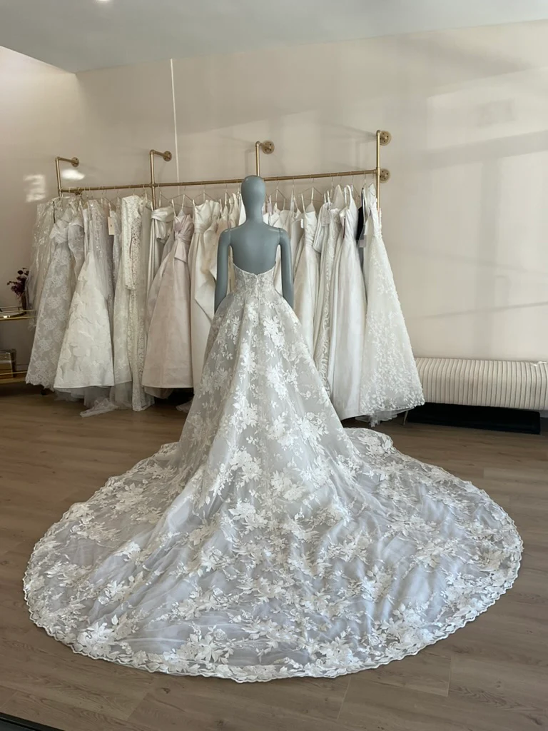 Monique Lhuillier - Wish w/ Jacket + Veil (8) - Image 10