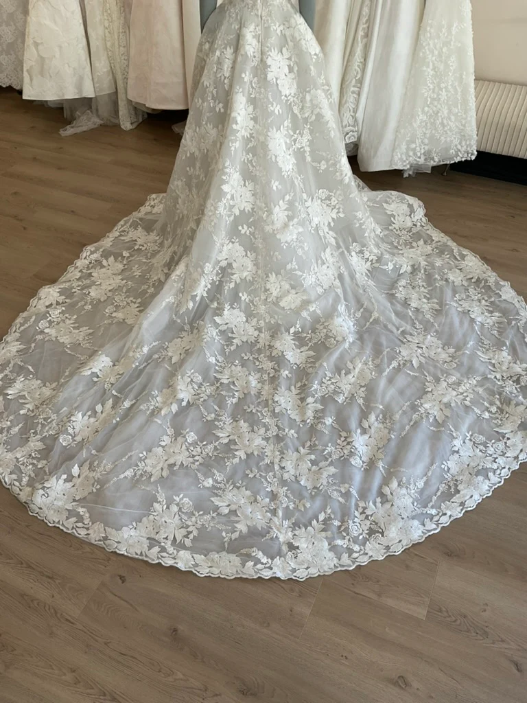 Monique Lhuillier - Wish w/ Jacket + Veil (8) - Image 12