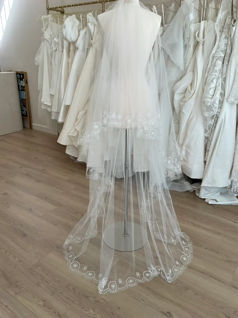 Ofrenda Studio - Dixon Ornamental Embroidered Veil