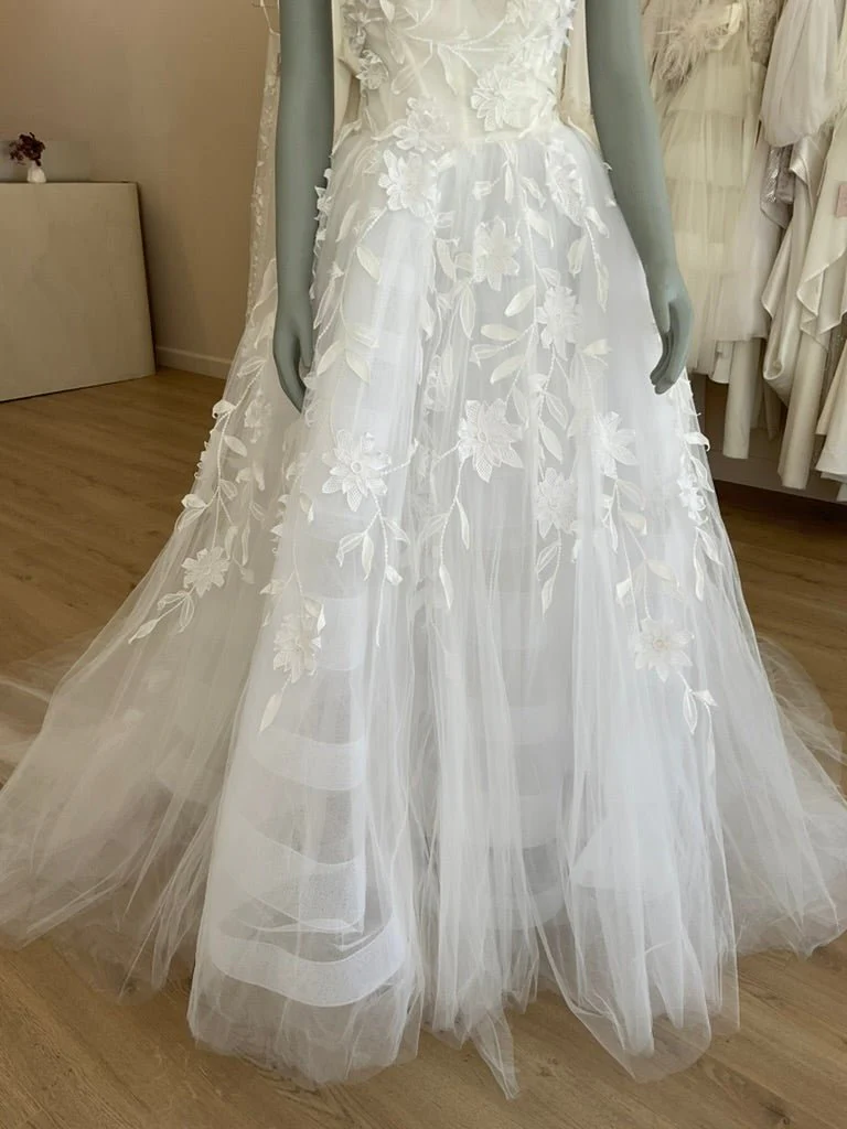 Oscar De La Renta- Lilian (2) - Image 6