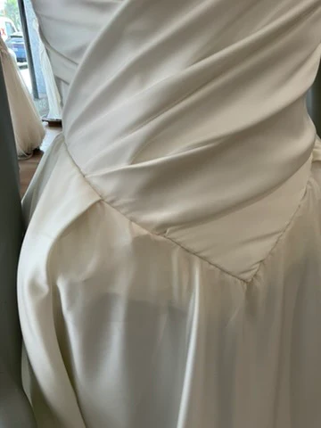 Sky Mor Bridal - Marie (4) - Image 10
