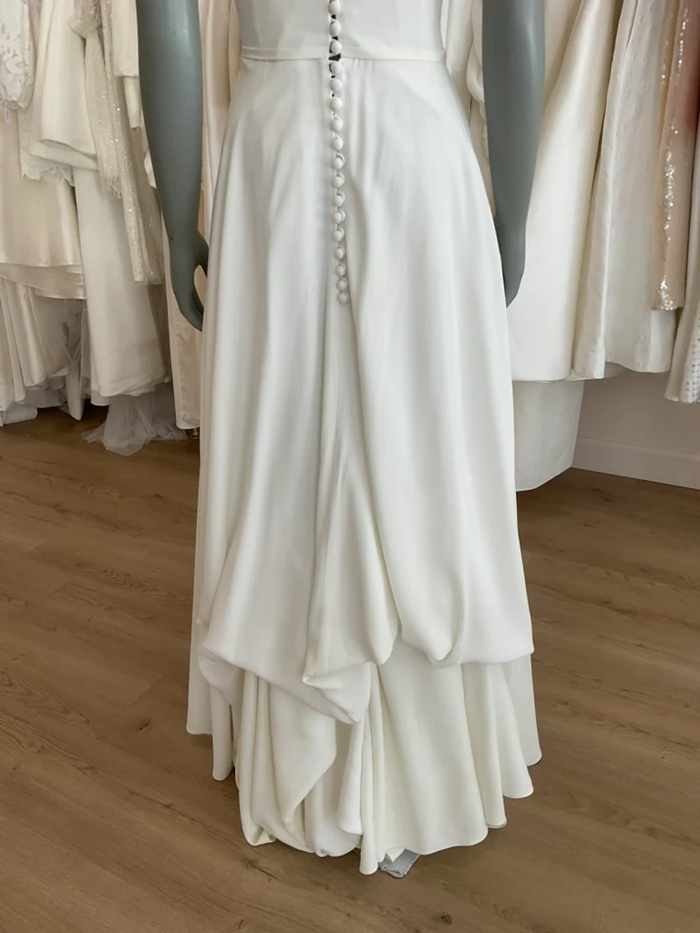 Suzanne Neville - Lanesborough (6) - Image 13