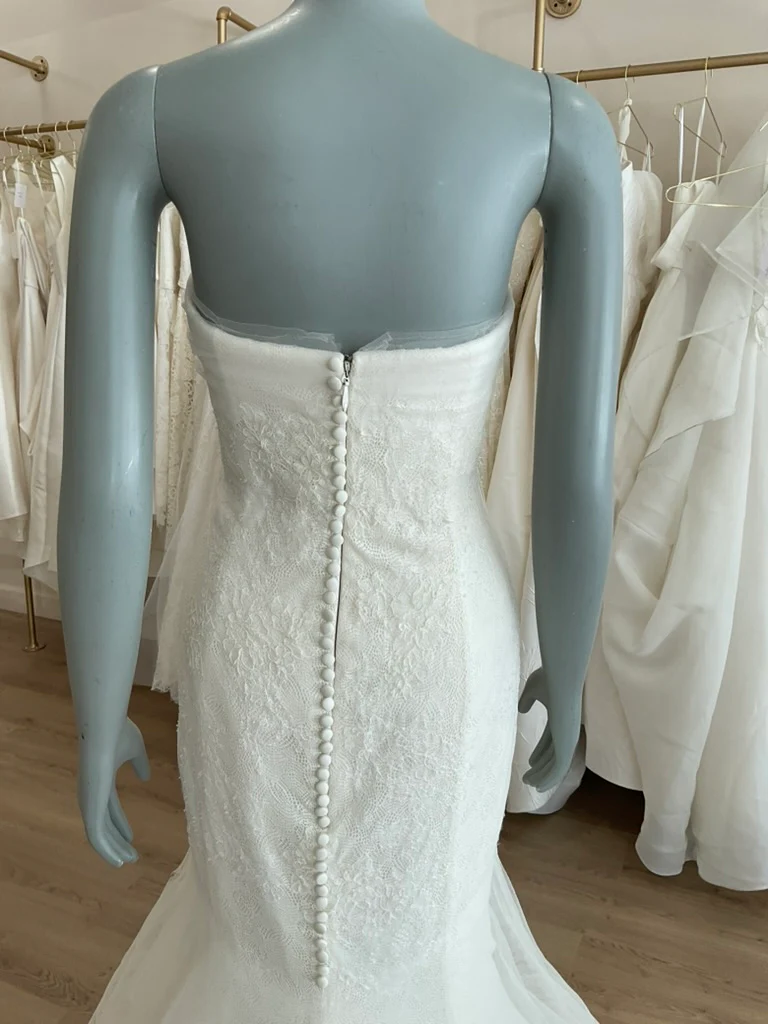 Vera Wang - Georgina (8) - Image 11